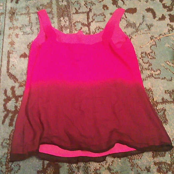 Ombre Ruffle Tank Top - Picture 5 of 5